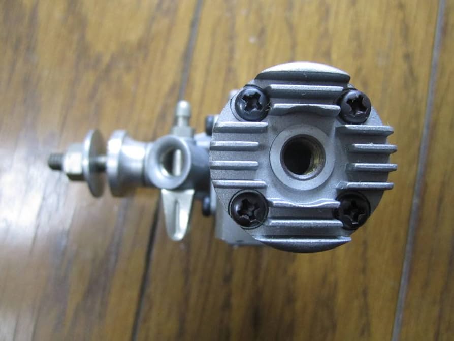 新品 未使用 ENYA 09 模型 小型 Uコン 飛行機 エンジン エンヤ ENGINE